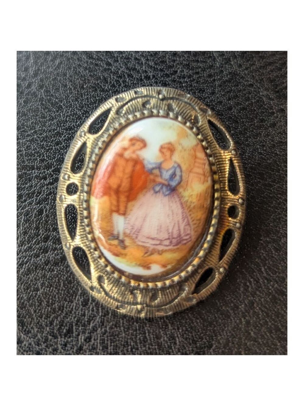 Vintage Porcelain Couple Brooch Gold Tone Pin